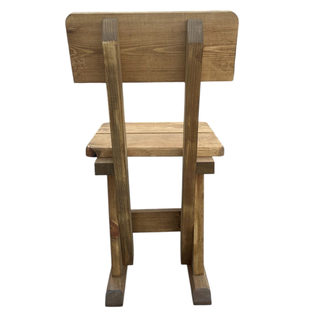 2 бр. Дървен стол от масив – до 250 кг.