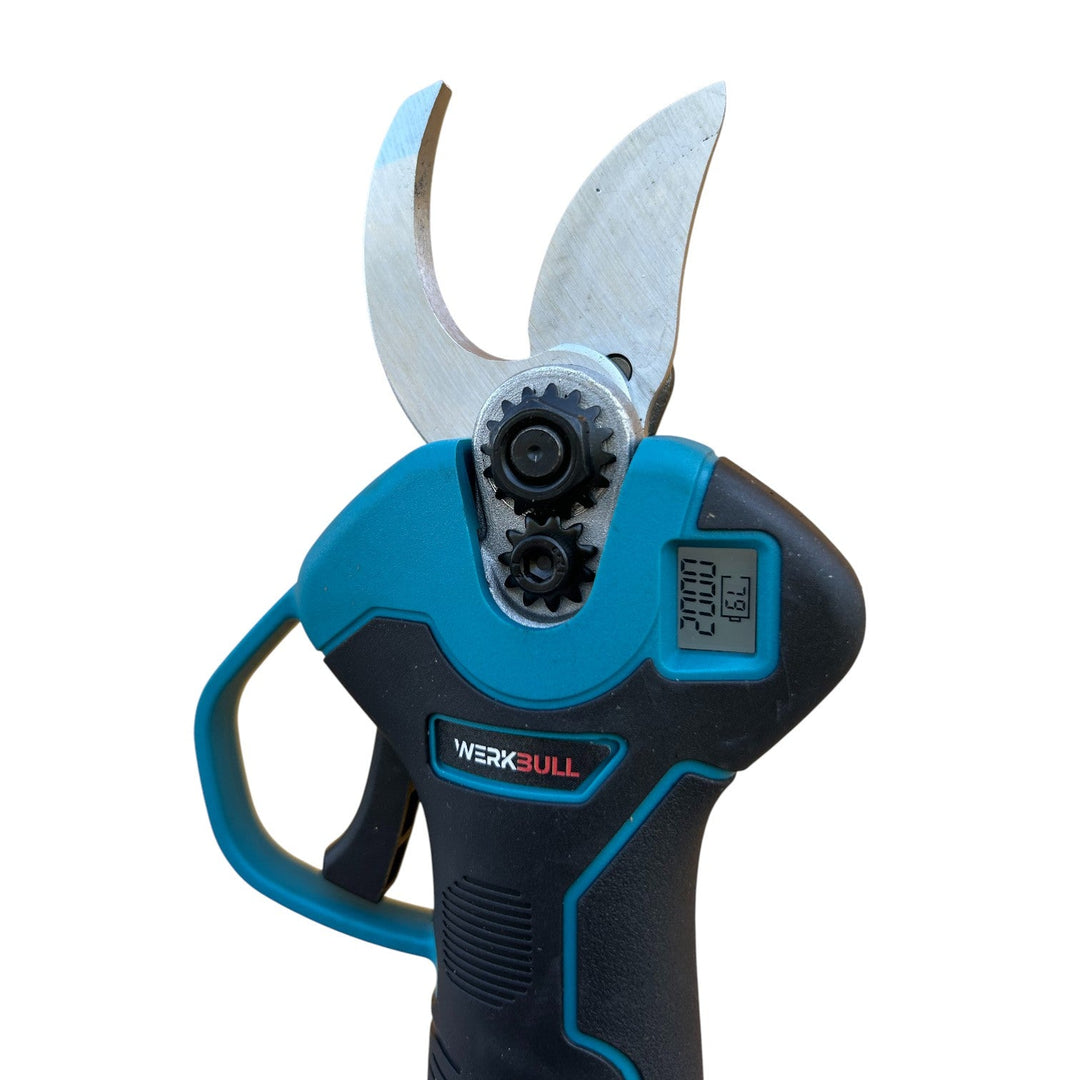 Промо 2в1 комплект WerkBull Акумулаторна Лозарска ножица с дисплей и Безчетков Трион с автоматично омасляване