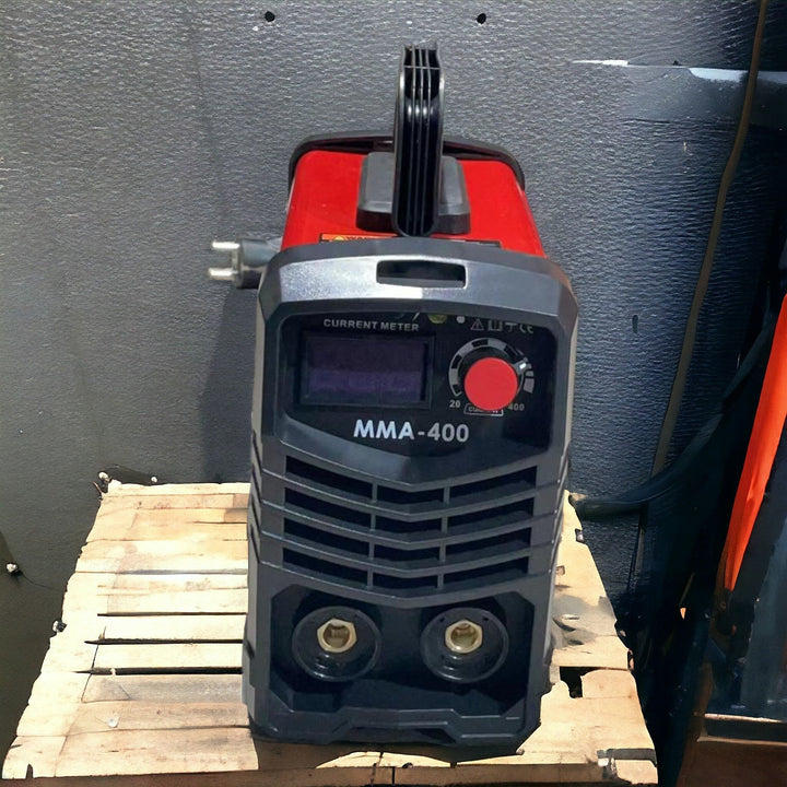 НЕМСКИ Инверторен Електрожен 400А WerkBull с дисплей и куфар + 7 подаръка